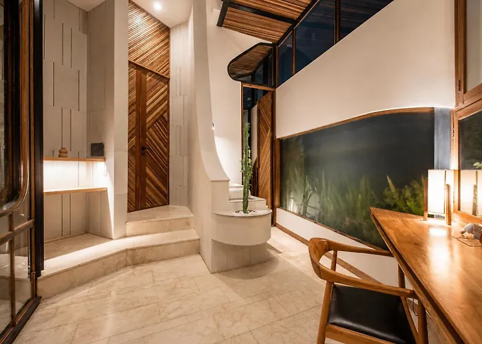 Modern 1-Br Loft With Art Deco Vibe Shared Pool
